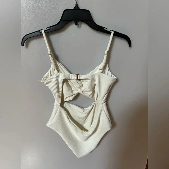 L*Space Eco Chic Off The Grid Kyslee One-Piece Classic Swiimsuuit Cream Size Med - Picture 4 of 5